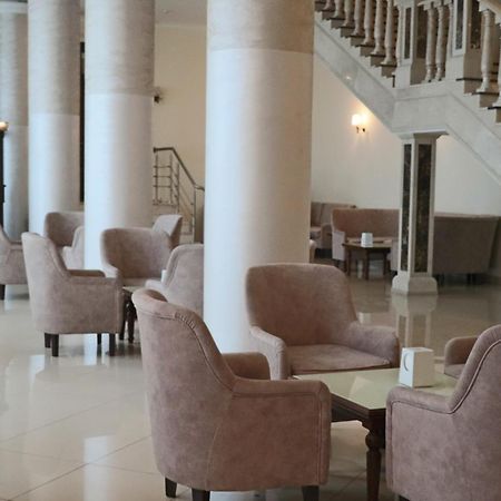Ukraine Hotel Kyiv Exterior photo